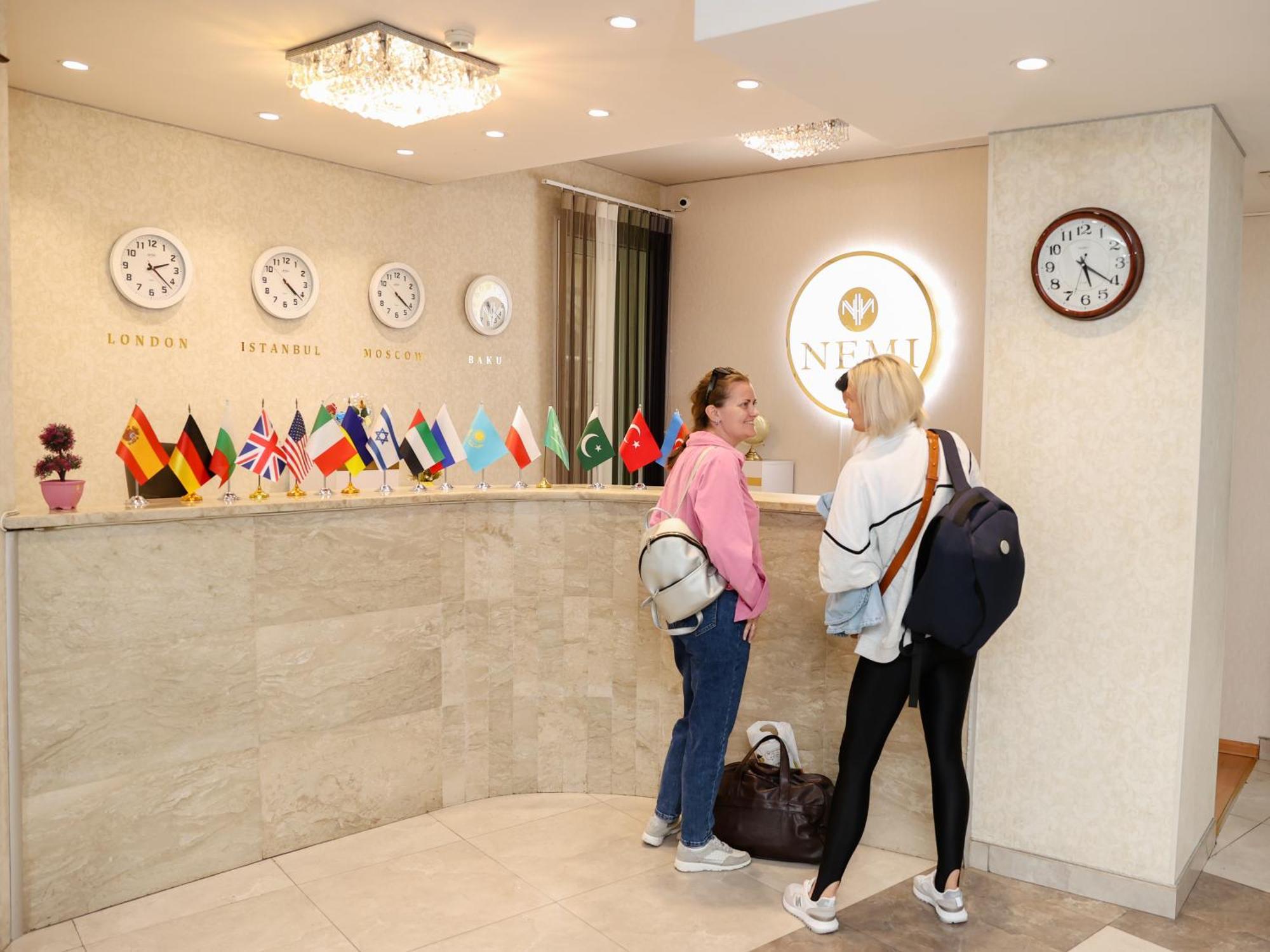 Nemi Center Отель